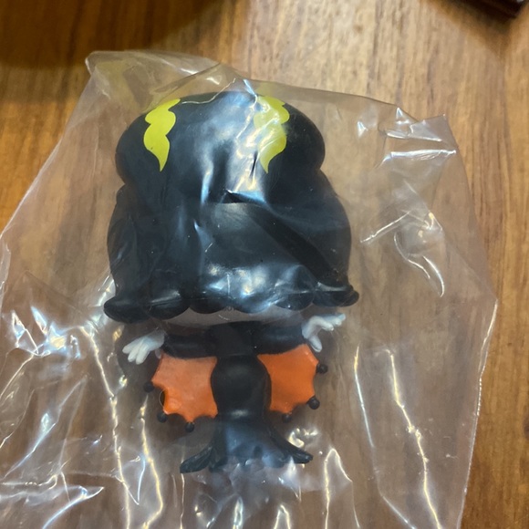 Paka paka boo hollow - funko pop small figurine - raven (chase) Bundle savings! - Picture 3 of 5